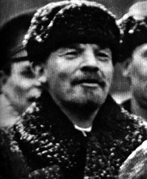 A-L-Portrait-Lenin-Winter-1920-Pollock-photo.jpg